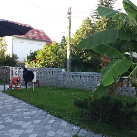 Szabo Vendeghaz Guest house 3*